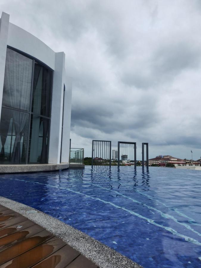 Nusa Luxurious Suite Kota Bharu Kültér fotó